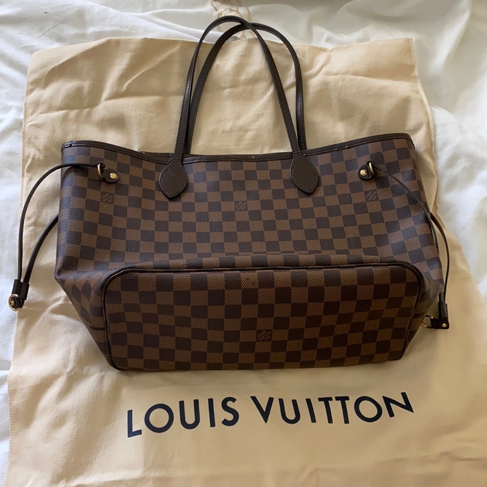 Louis Vuitton Neverfull MM cherry interior with Damier Ebene exterior